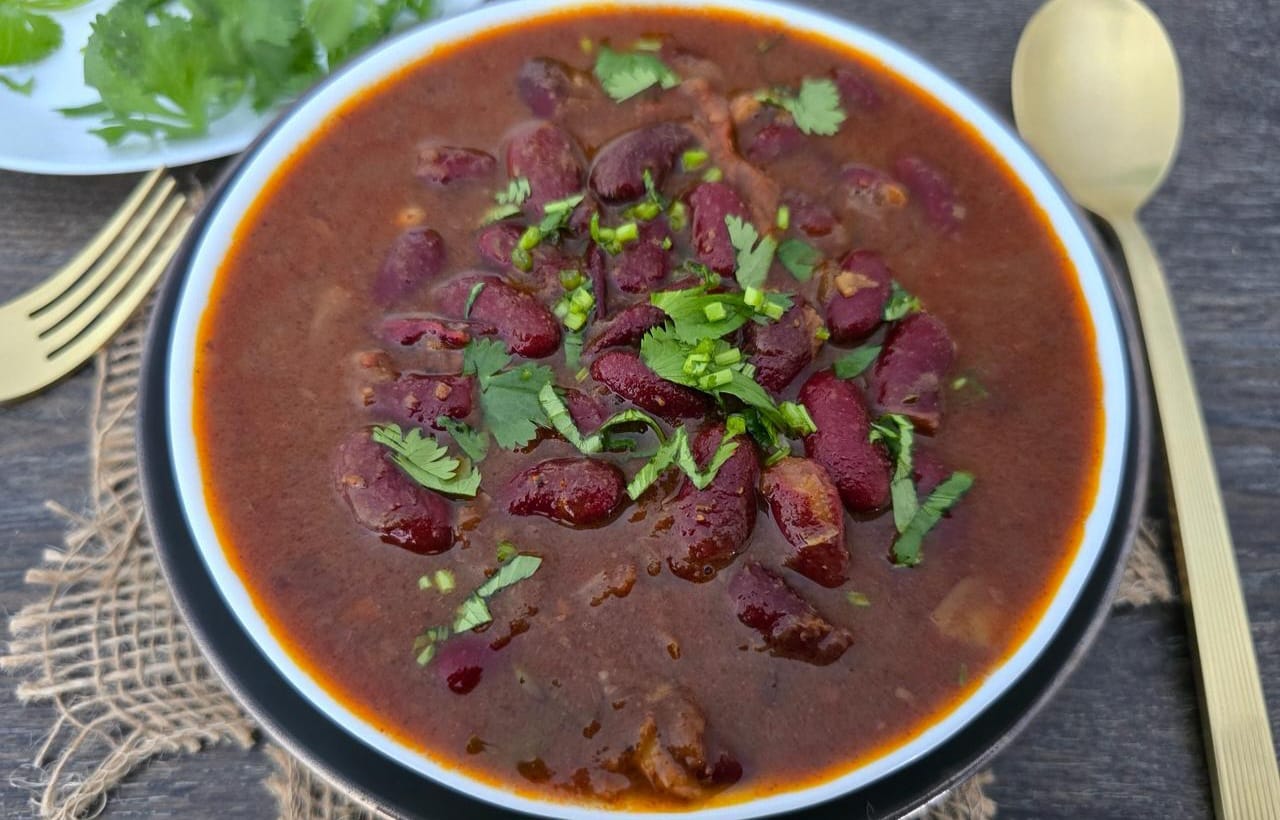Rajma – Spiced Indian red kidney bean curry served in a bowl.