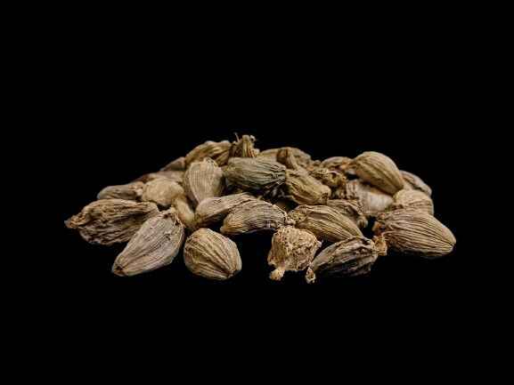 Black Cardamom pods